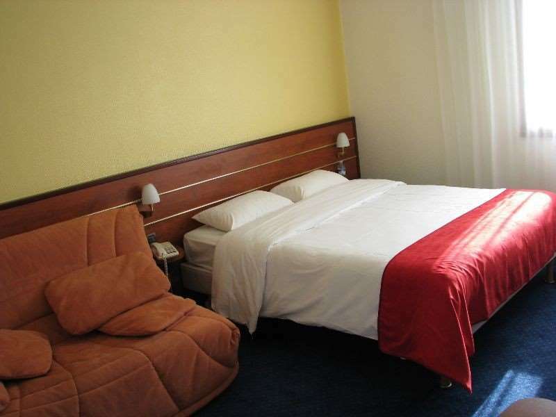 Brit Hotel Nantes Vigneux - L'Atlantel Стая снимка